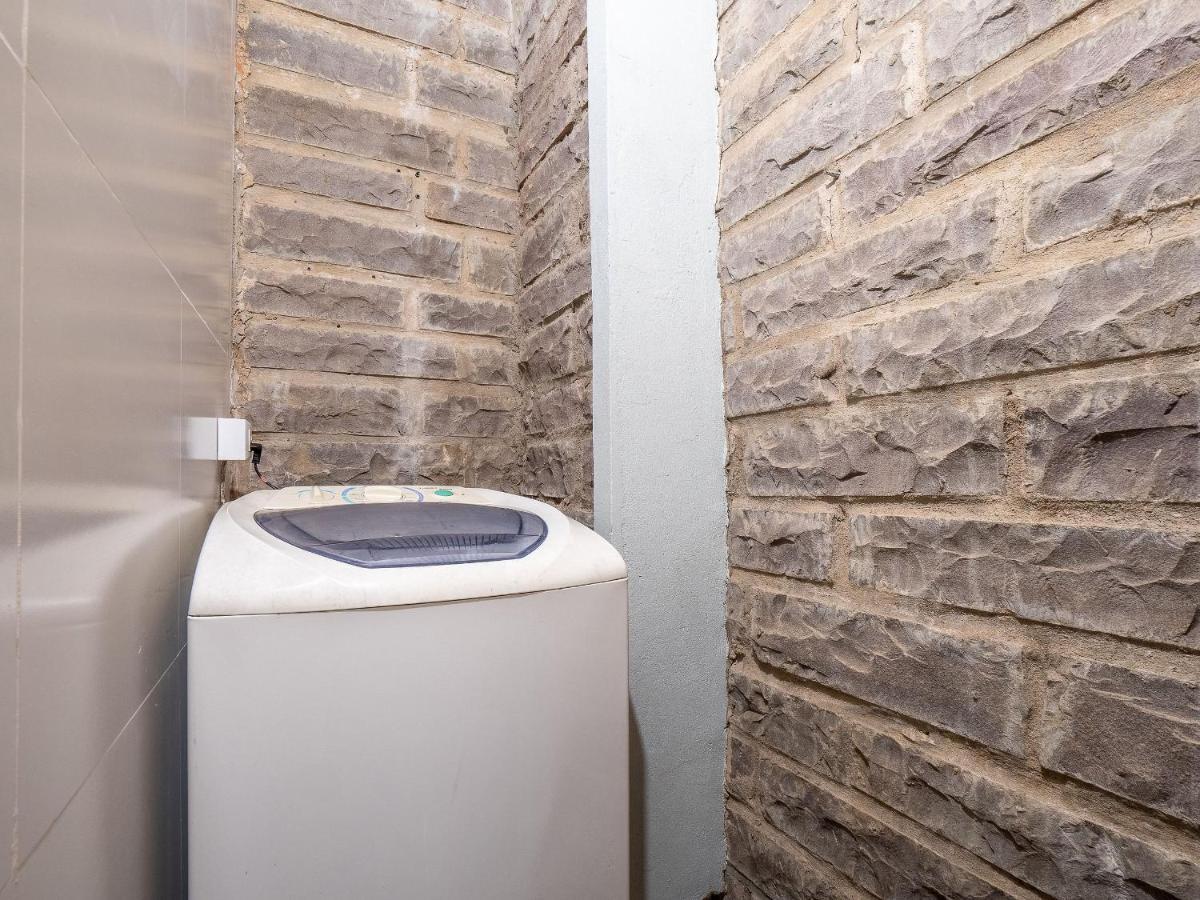 Vista Real 102 - Apartamento A 4 Minutos Da Rua Coberta De